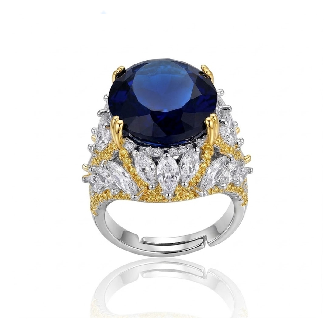 Couronne Cocktail Ring